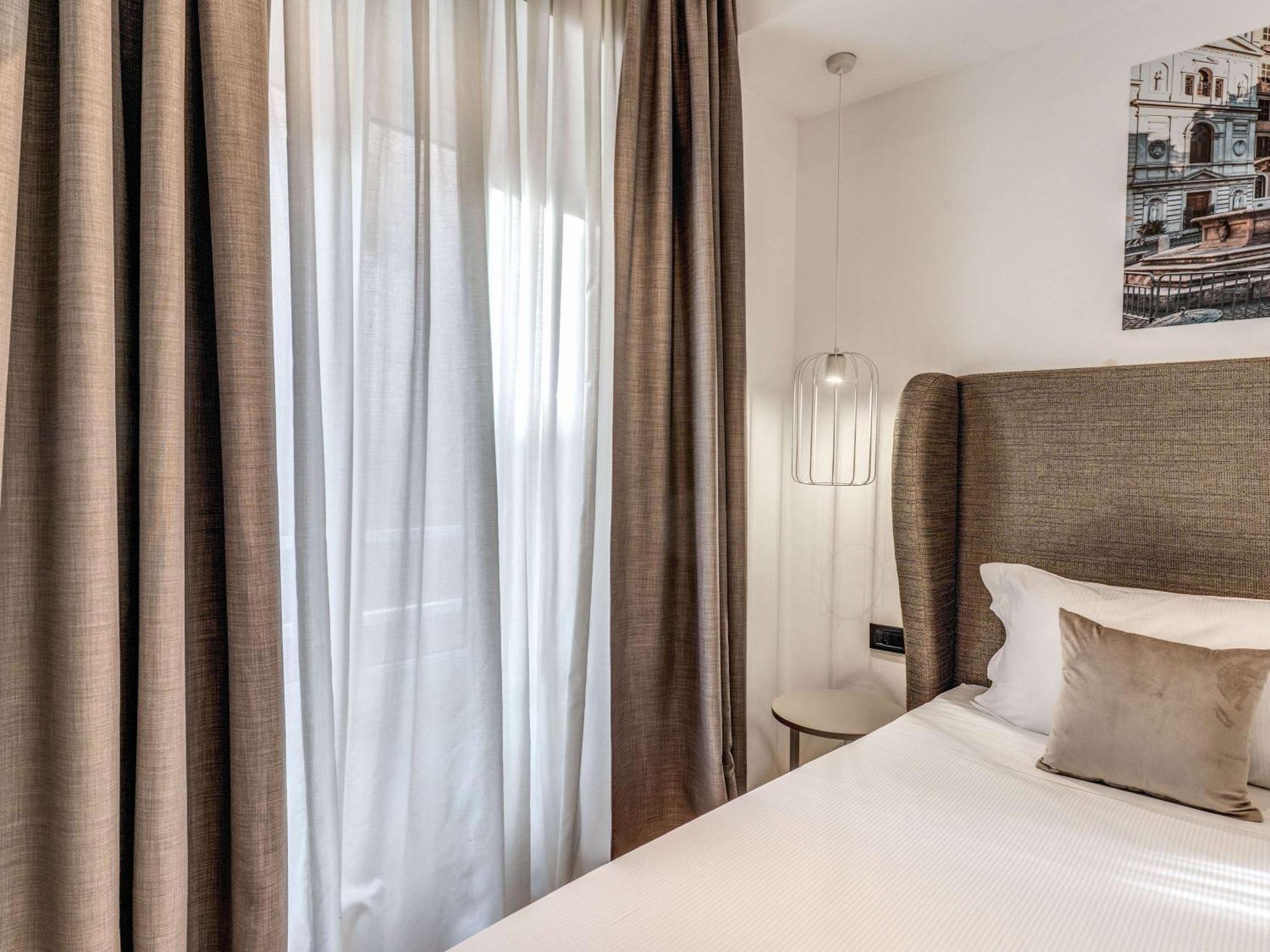Mercure Roma Centro Termini Esterno foto